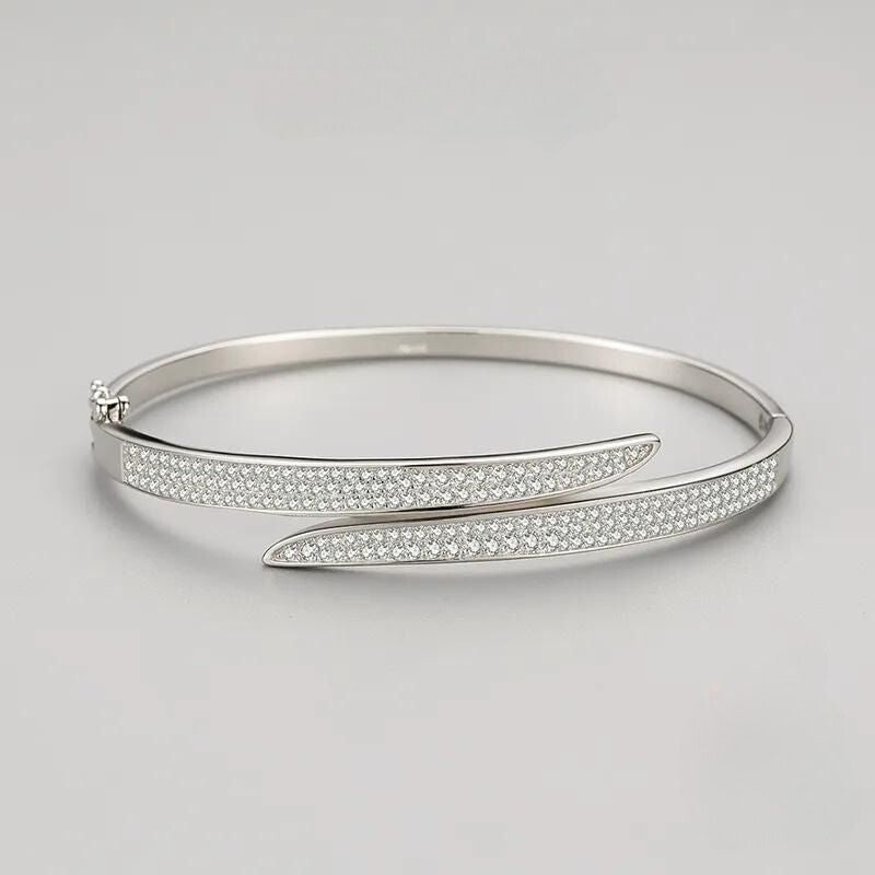 Bracelete com Zircônias em Ouro Branco