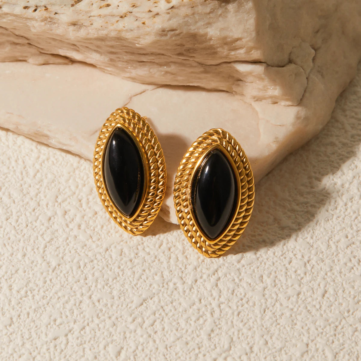 Brinco Rubi Black Vintage Banhado A Ouro 18K